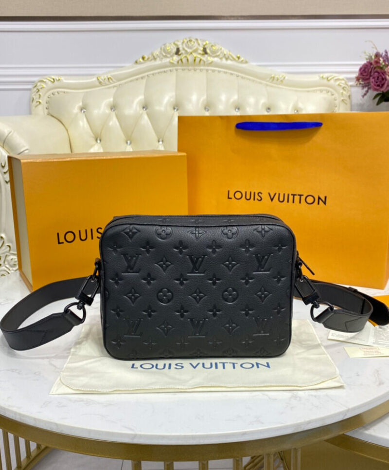 Louis Vuitton Steamer Messenger M57307 Black